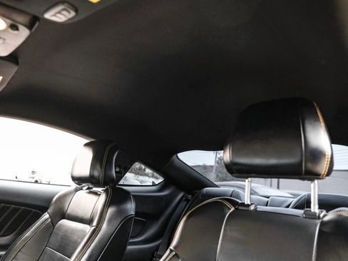 Used 2016 Ford Mustang Premium image 29