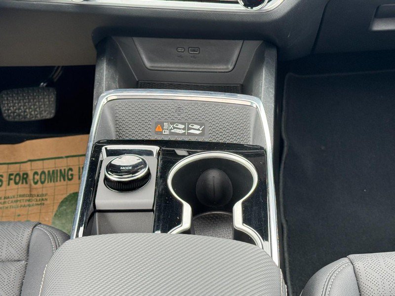 Used 2026 Chevrolet Equinox LT w/ Convenience Package II AWD/4WD image 14