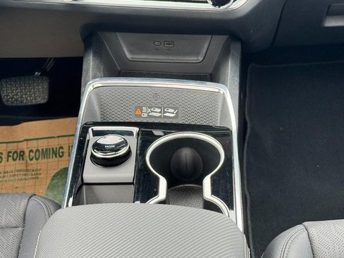 Used 2026 Chevrolet Equinox LT w/ Convenience Package II AWD/4WD image 14