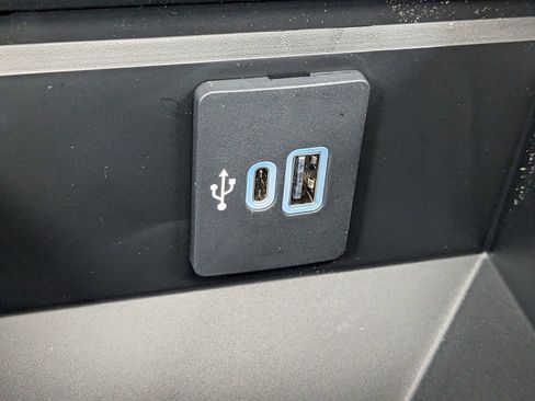 New 2024 Ford F250 Lariat w/ Lariat Ultimate Package image 24