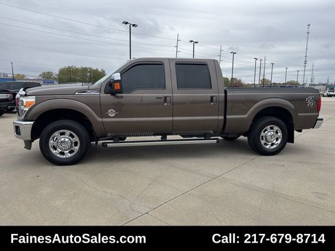 Used 2015 Ford F250 Lariat w/ Chrome Package image 9
