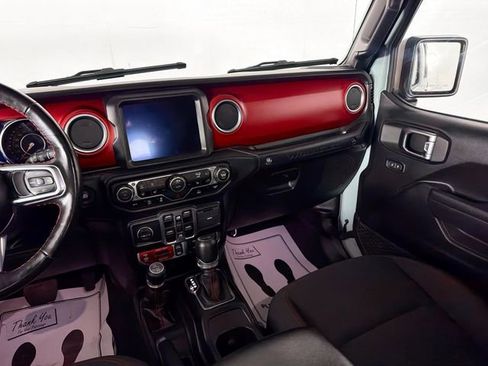 Used 2023 Jeep Wrangler Unlimited Rubicon w/ Cold Weather Group image 23