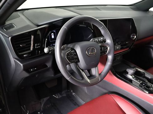 Used 2024 Lexus NX 250 FWD w/ Towing Package (2000 Lbs) image 24
