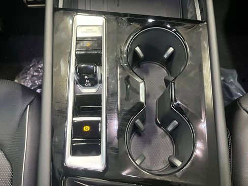 New 2026 Volkswagen Atlas SEL Premium R-Line image 14