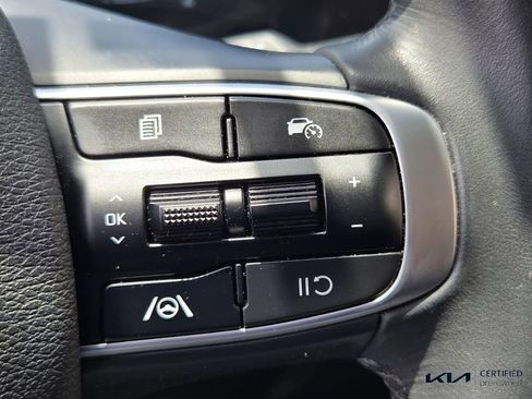 Certified 2025 Kia Sportage EX FWD image 26