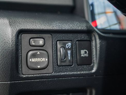 Used 2020 Toyota 4Runner TRD Off-Road Premium w/ Moonroof Package AWD/4WD image 38