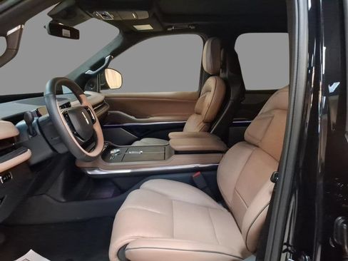 New 2027 Lincoln Navigator Black Label AWD/4WD image 11