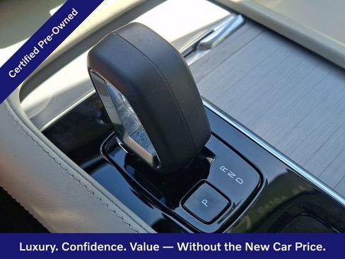 Certified 2024 Volvo XC90 B5 Core w/ Protection Package Premier AWD/4WD image 16