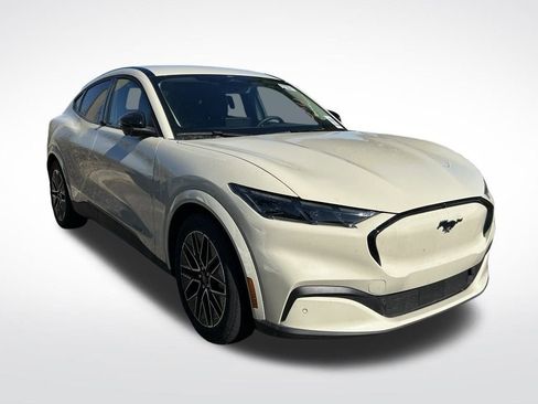 Used 2025 Ford Mustang Mach-E Premium image 3