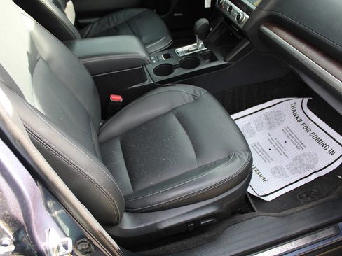 Used 2015 Subaru Outback 2.5i Limited image 31