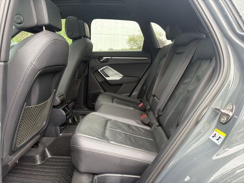 Used 2020 Audi Q3 2.0T Premium AWD/4WD image 16