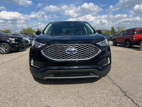 Certified 2023 Ford Edge SEL w/ Convenience Package AWD/4WD image 2