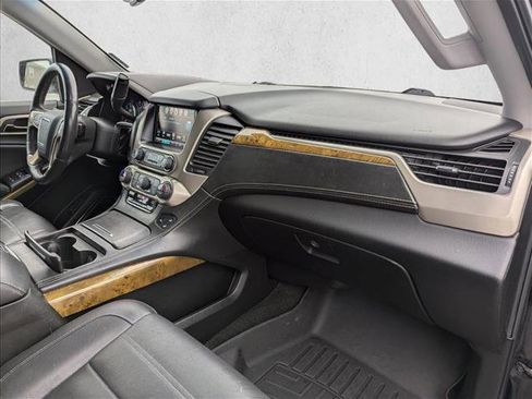 Used 2017 GMC Yukon XL Denali w/ Open Road Package image 28
