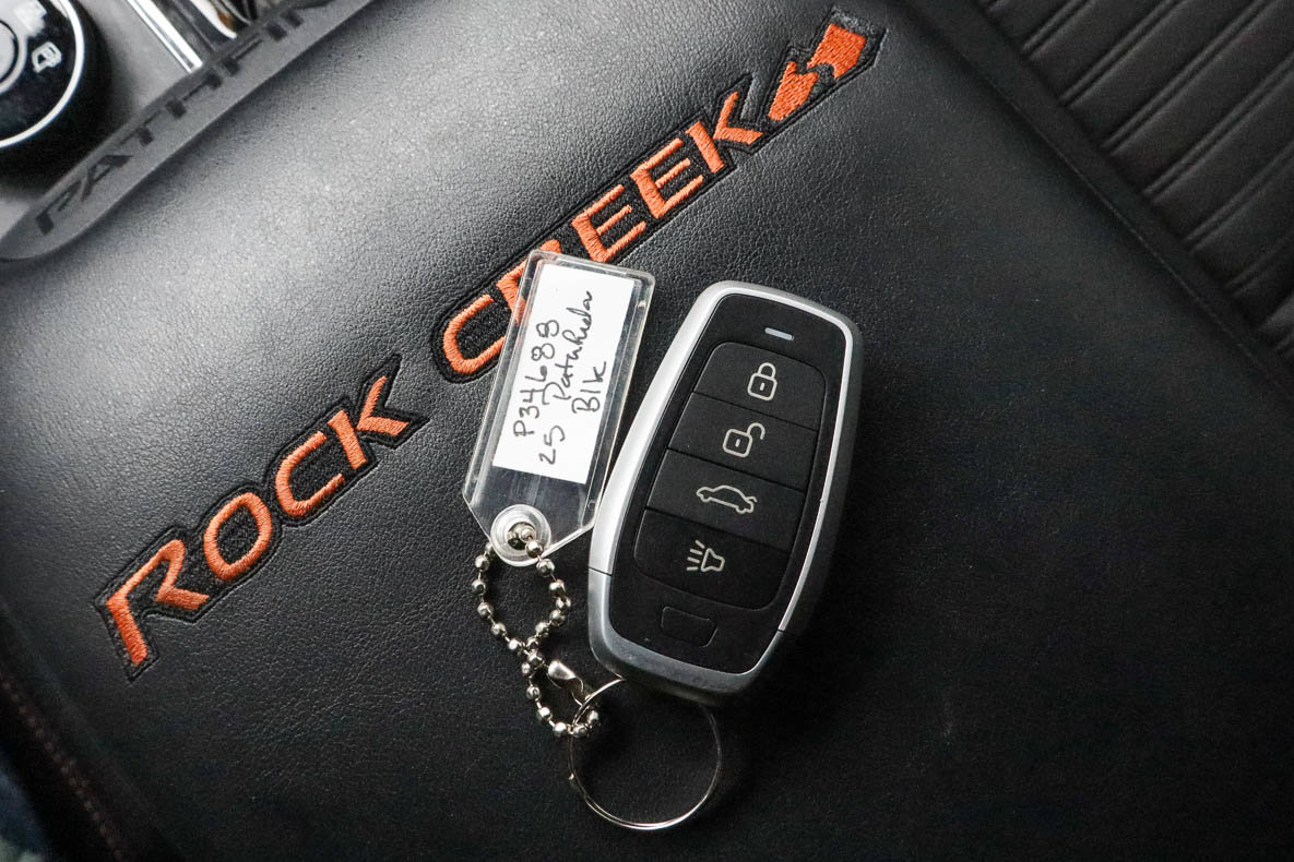 Used 2025 Nissan Pathfinder Rock Creek AWD/4WD image 36