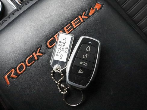 Used 2025 Nissan Pathfinder Rock Creek AWD/4WD image 36