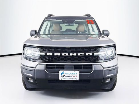 Used 2025 Ford Bronco Sport Outer Banks w/ Outer Banks Tech Package+ AWD/4WD image 2