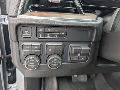 Used 2026 Chevrolet Tahoe High Country image 14