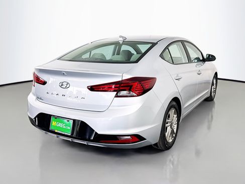 Used 2019 Hyundai Elantra SEL image 10