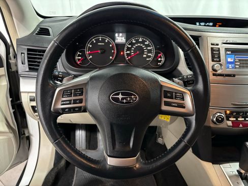 Used 2014 Subaru Outback 2.5i Premium image 20