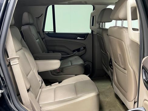 Used 2016 GMC Yukon SLT w/ Open Road Package AWD/4WD image 40