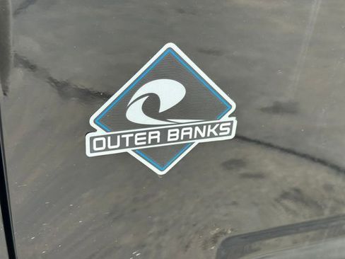 Certified 2025 Ford Bronco Sport Outer Banks w/ Outer Banks Tech Package+ AWD/4WD image 19