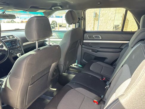 Used 2017 Ford Explorer XLT w/ Equipment Group 201A image 27