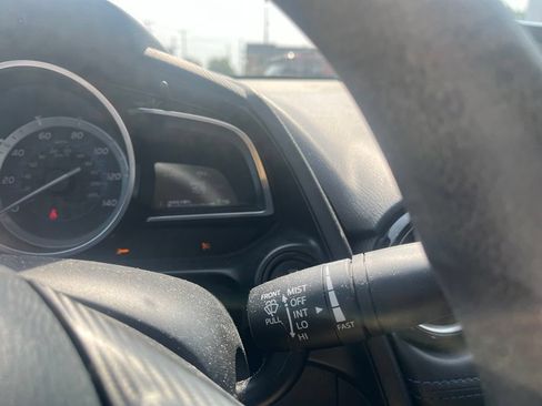 Used 2018 Toyota Yaris iA FWD image 16
