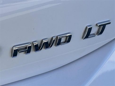 Used 2023 Chevrolet Equinox LT image 12