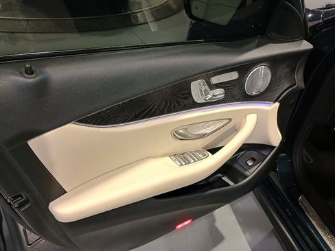 Used 2017 Mercedes-Benz E 300 4MATIC image 14