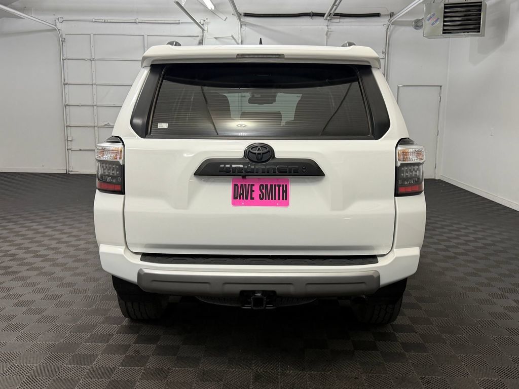 Used 2021 Toyota 4Runner TRD Off-Road AWD/4WD image 10