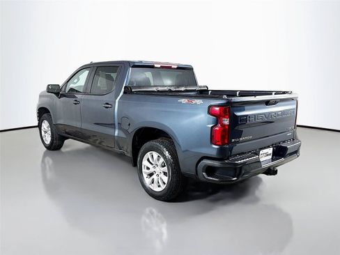 Used 2020 Chevrolet Silverado 1500 Custom w/ Custom Value Package AWD/4WD image 6