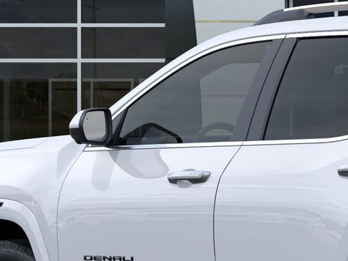 New 2026 GMC Terrain Denali w/ LPO, Black Badging Package image 12