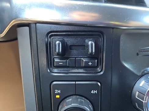 Used 2022 Ford F150 Lariat AWD/4WD image 30