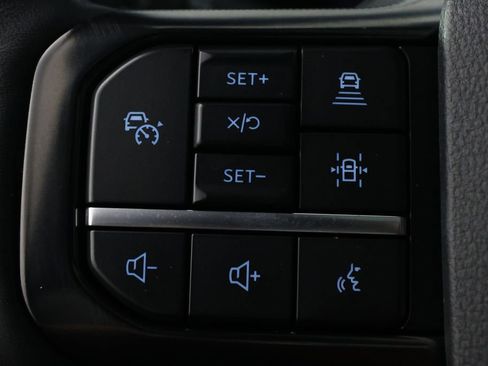 Used 2025 Ford F250 Platinum AWD/4WD image 22