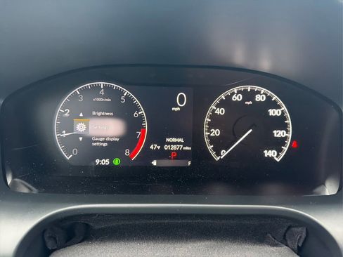 Used 2023 Honda HR-V LX image 13