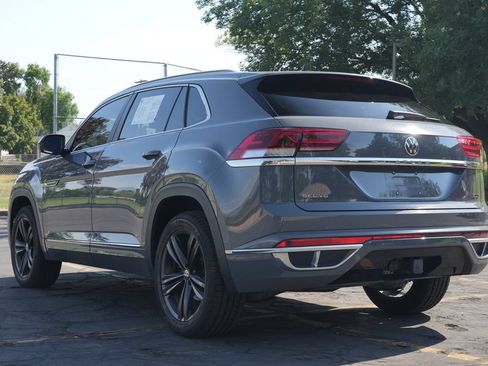 Used 2022 Volkswagen Atlas Cross Sport SEL R-Line AWD/4WD image 3