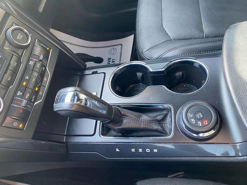 Used 2016 Ford Explorer XLT w/ Equipment Group 202A image 20