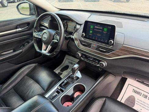 Used 2019 Nissan Altima 2.5 SL FWD image 5