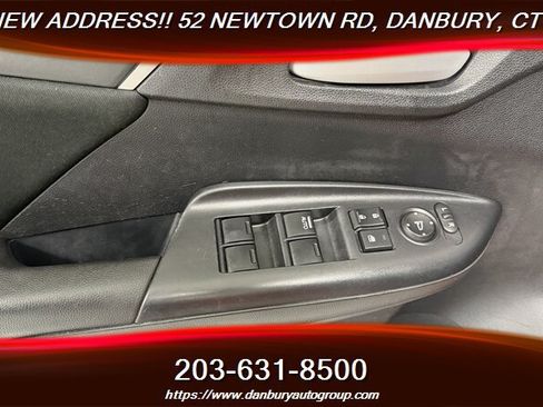 Used 2018 Honda Fit LX image 11