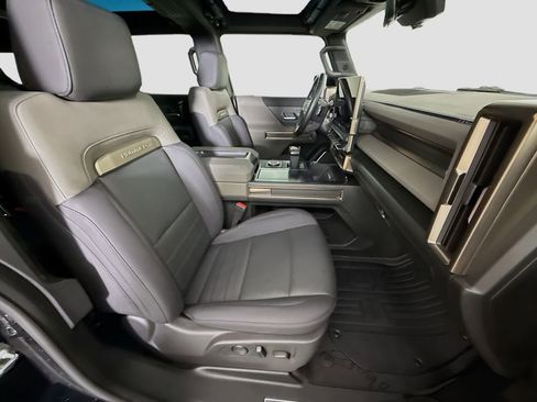 Used 2024 GMC Hummer EV 3X image 29