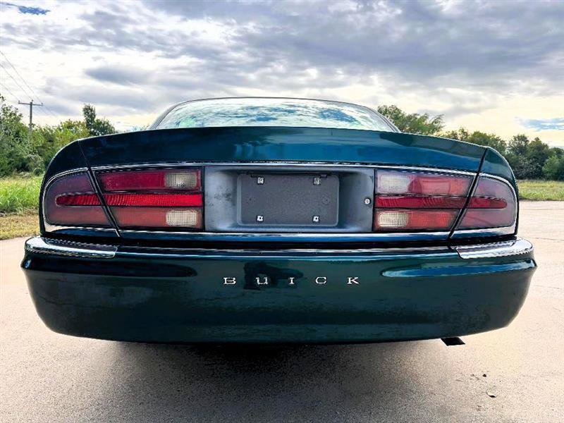 Used 1999 Buick Park Avenue w/ Prestige Opt Pkg FWD image 11