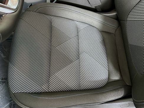 New 2027 Chevrolet Bolt LT w/ Comfort Package image 19