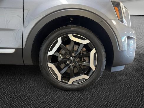 Certified 2024 Kia Telluride S w/ S Sunroof Package AWD/4WD image 11
