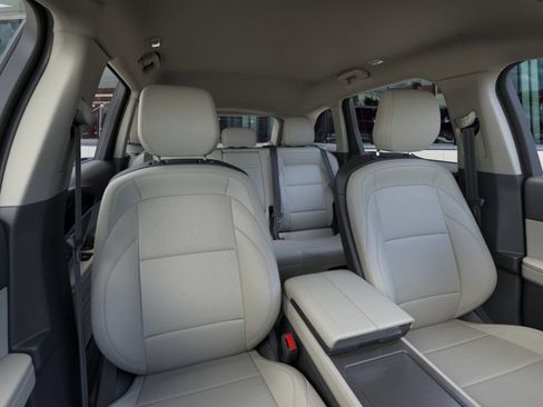 New 2026 Lincoln Nautilus Premier AWD/4WD image 10