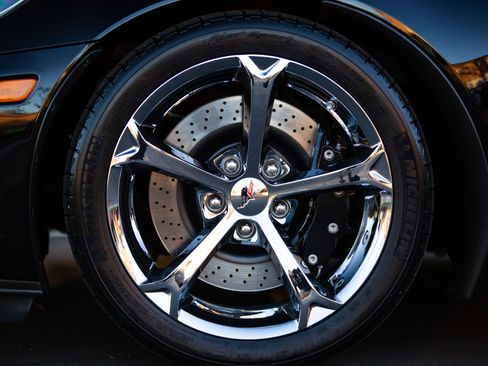 Used 2010 Chevrolet Corvette Grand Sport w/ Preferred Equipment Group image 26