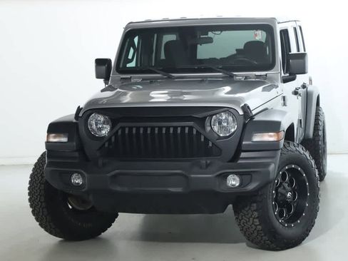 Used 2018 Jeep Wrangler Unlimited Sport S image 2
