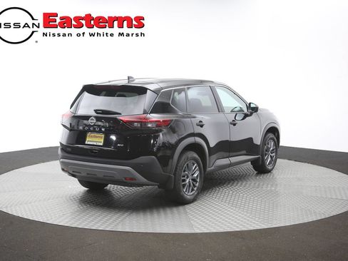 Used 2023 Nissan Rogue S AWD/4WD image 40