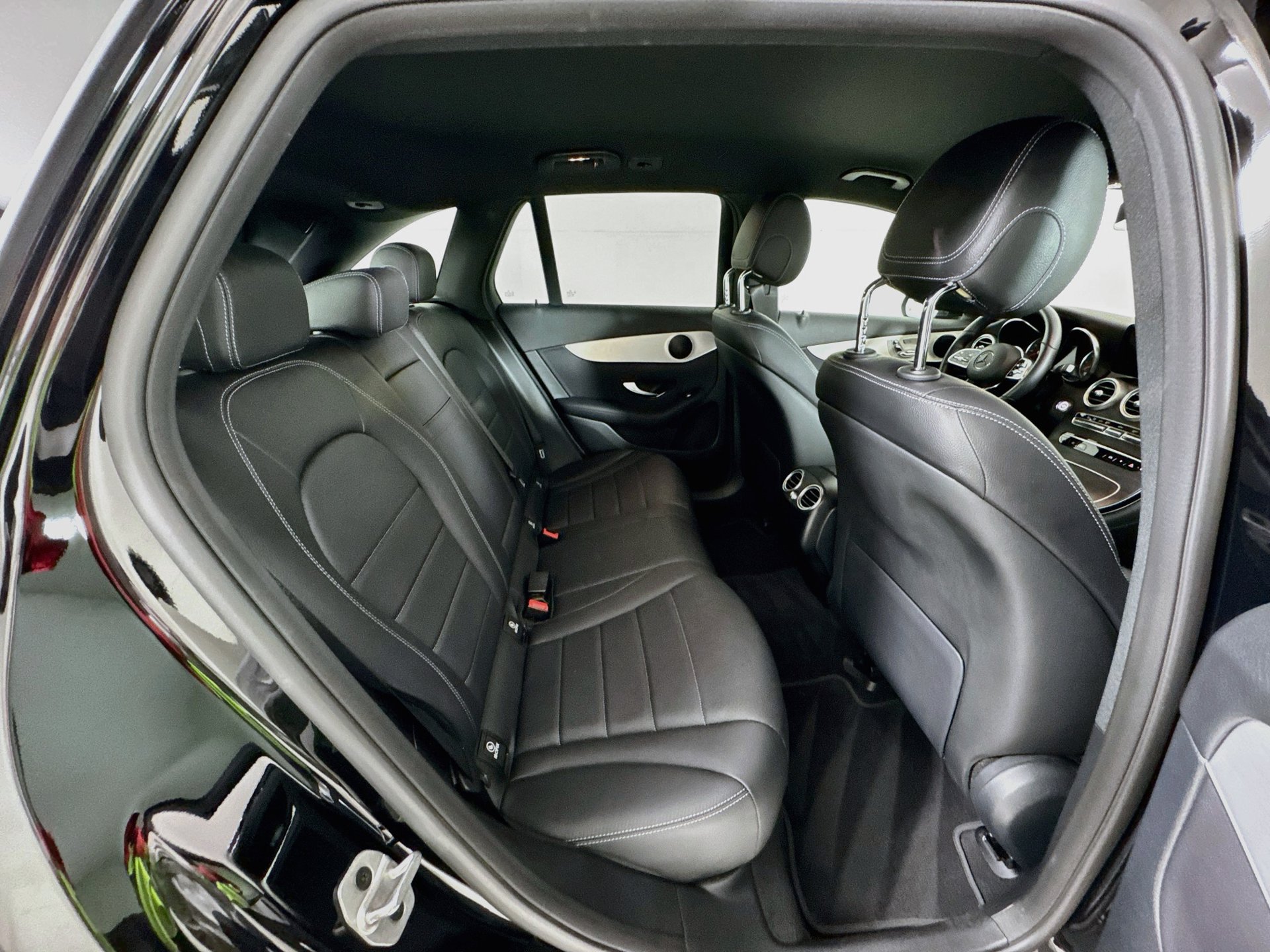 Certified 2022 Mercedes-Benz GLC 300 image 28