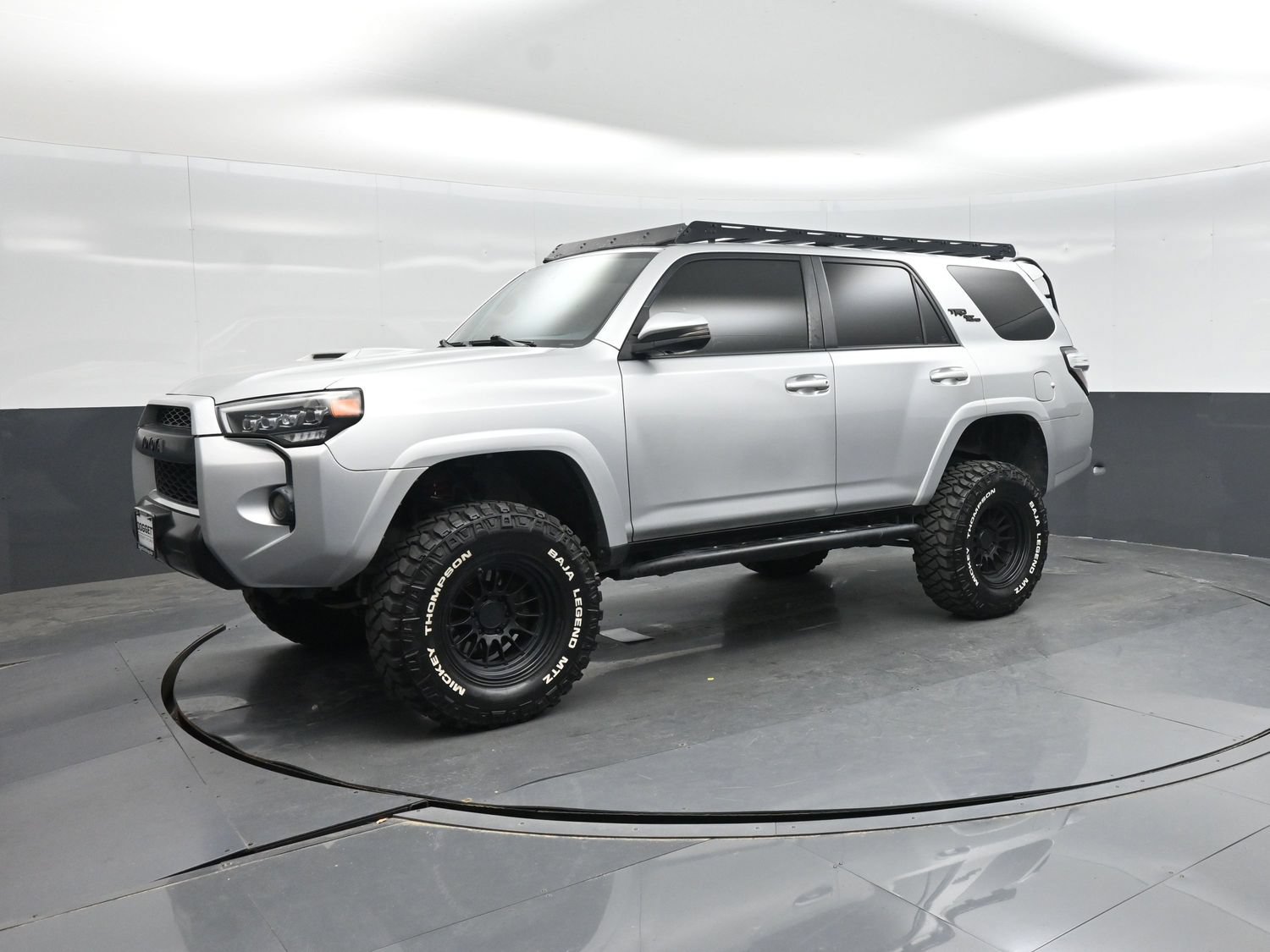 Used 2018 Toyota 4Runner TRD Off-Road Premium AWD/4WD image 25