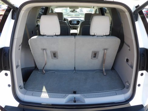 Used 2018 GMC Acadia SLE w/ Driver Alert Package I FWD image 23